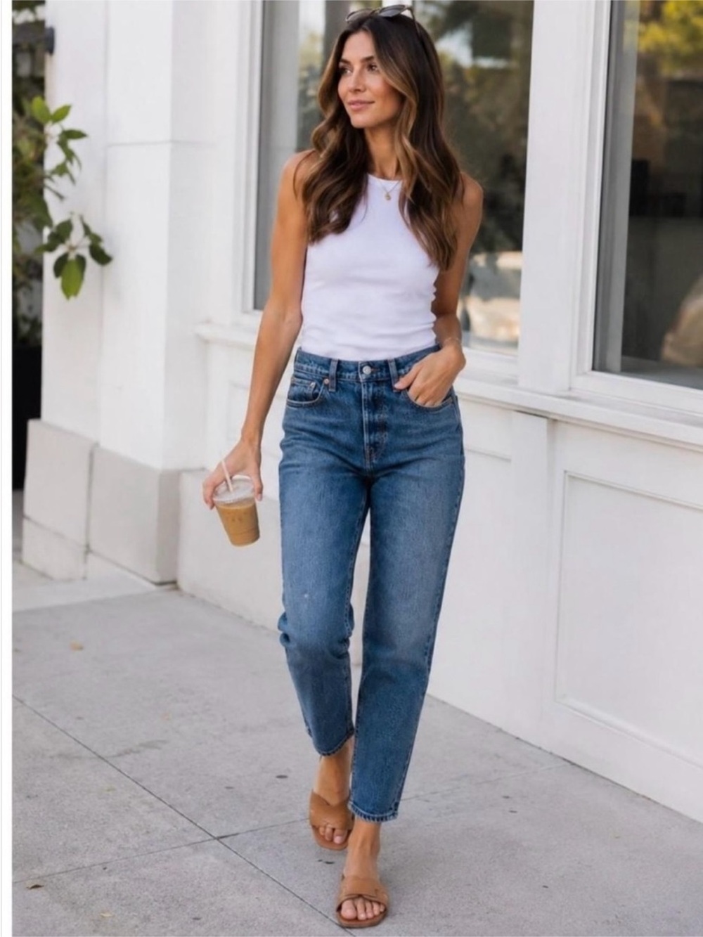 Levi’s Wedgie Straight Jeans Medium Wash Relaxed Fit High Rise Everyday Wear